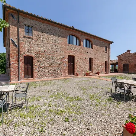 Apartment Flat With Swimming Pool And Air Conditioning